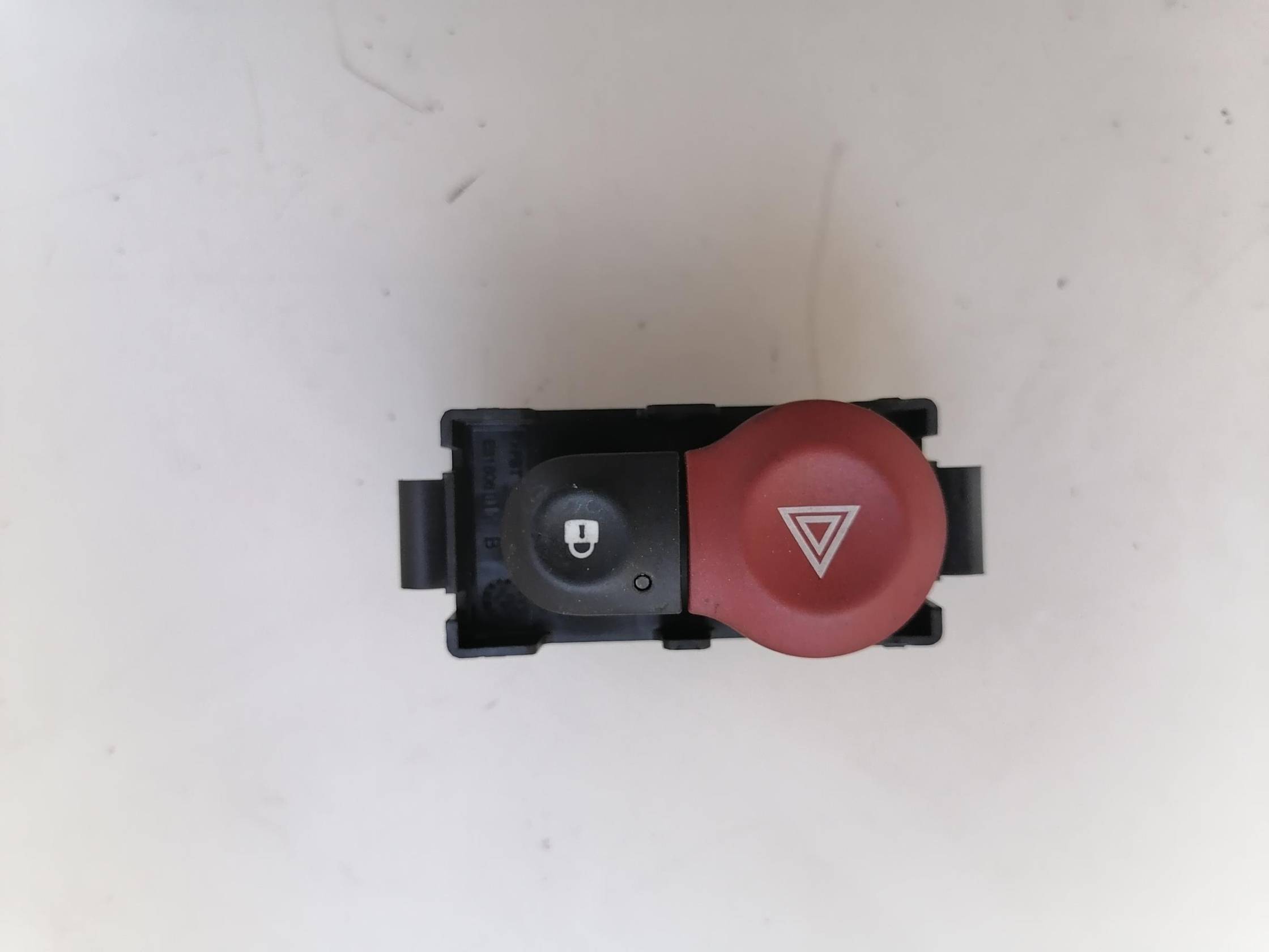 Interruttore luci emergenza